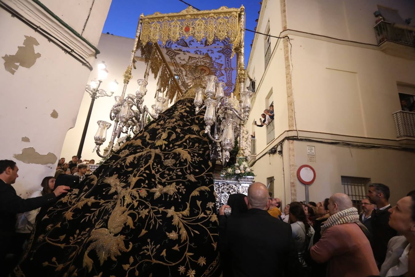 Fotos: Nazareno, el Jueves Santo en Cádiz