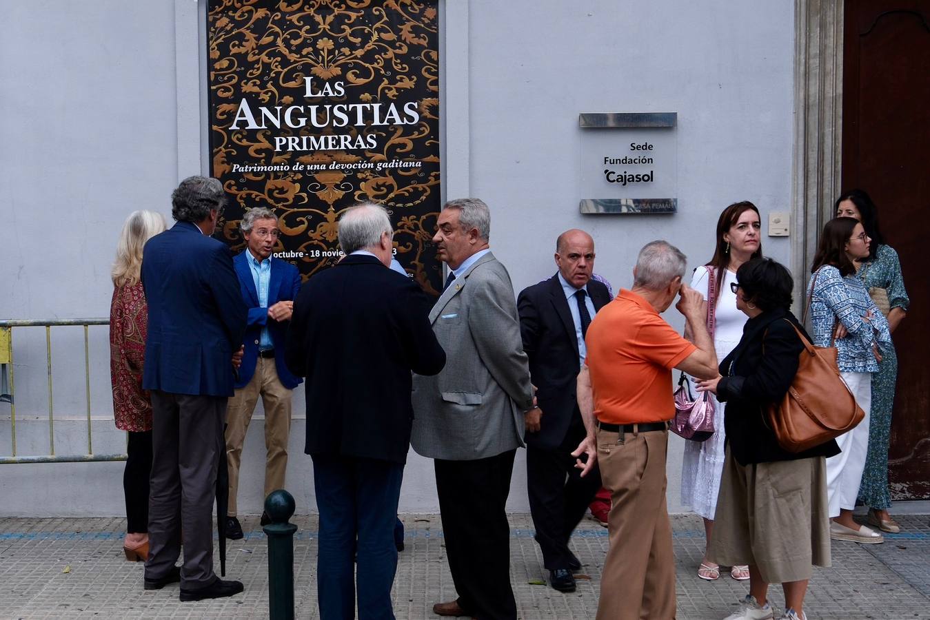 Fotos: Inaugurada la muestra de la hermandad del Caminito en la Fundación Cajasol