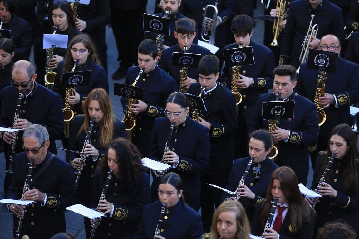 Fotos: pasacalles de bandas en el III Congreso Andaluz de Música de Semana Santa