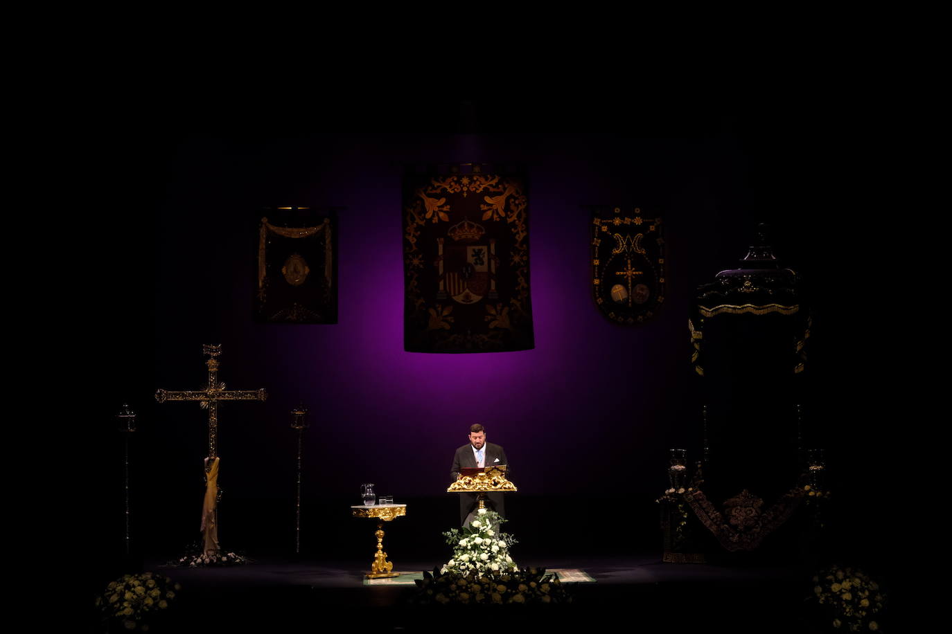 Fotos: Pregón de la Semana Santa de Cádiz de 2024 a cargo de Fernando Díaz