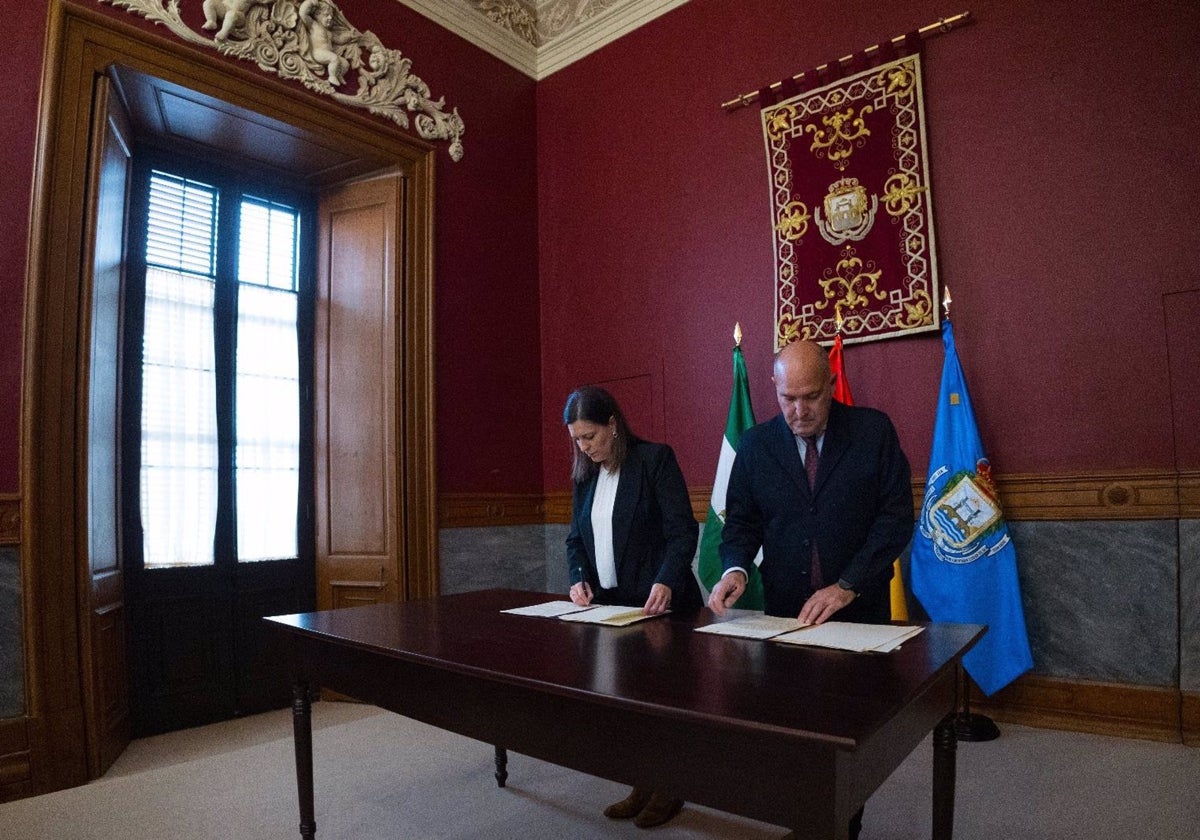 El Ayuntamiento de San Fernando cede la gestión de la Carrera Oficial al Consejo de Hermandades