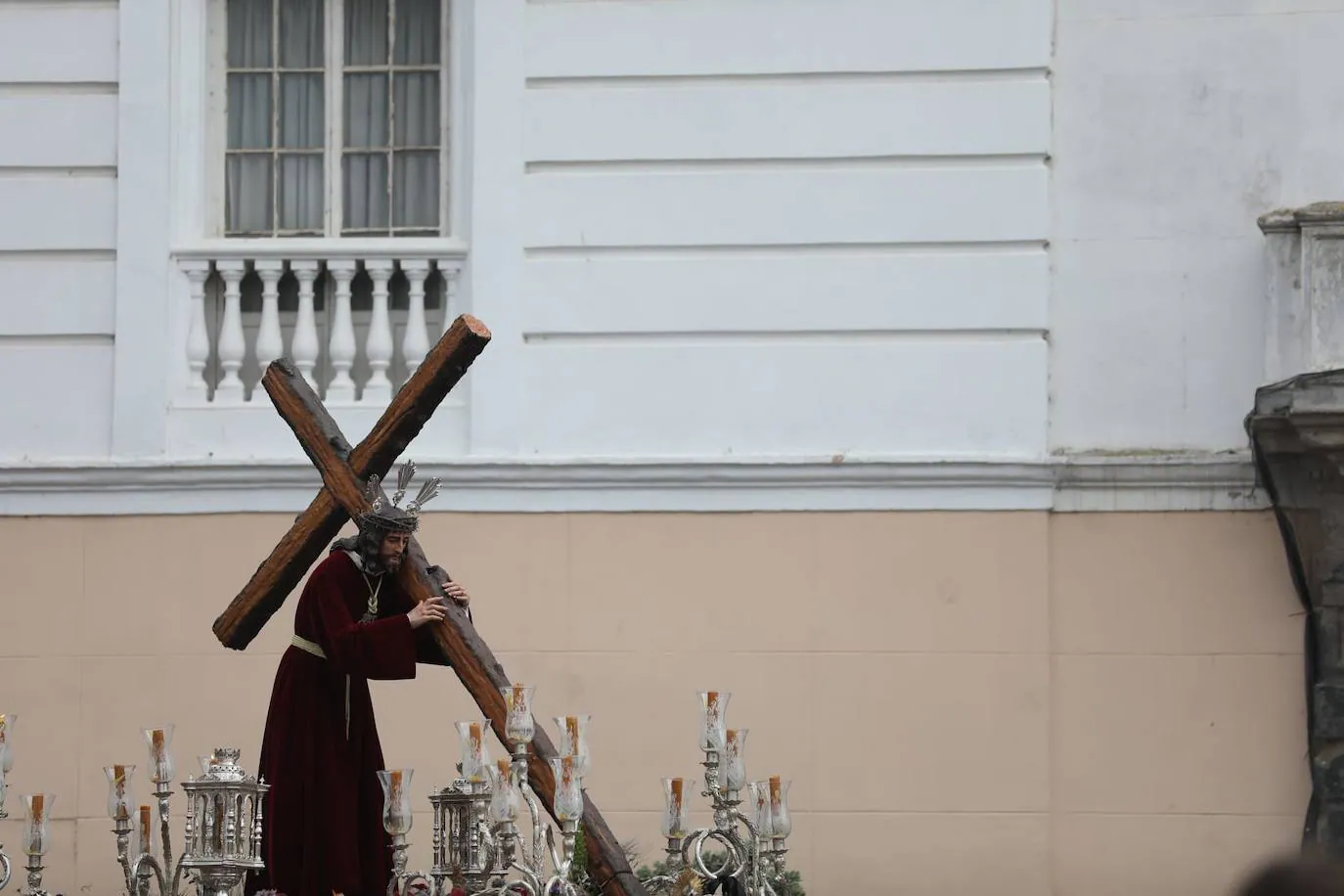 Fotos: El Nazareno de la Obediencia el Sábado de Pasión en la Semana Santa de Cádiz 2024