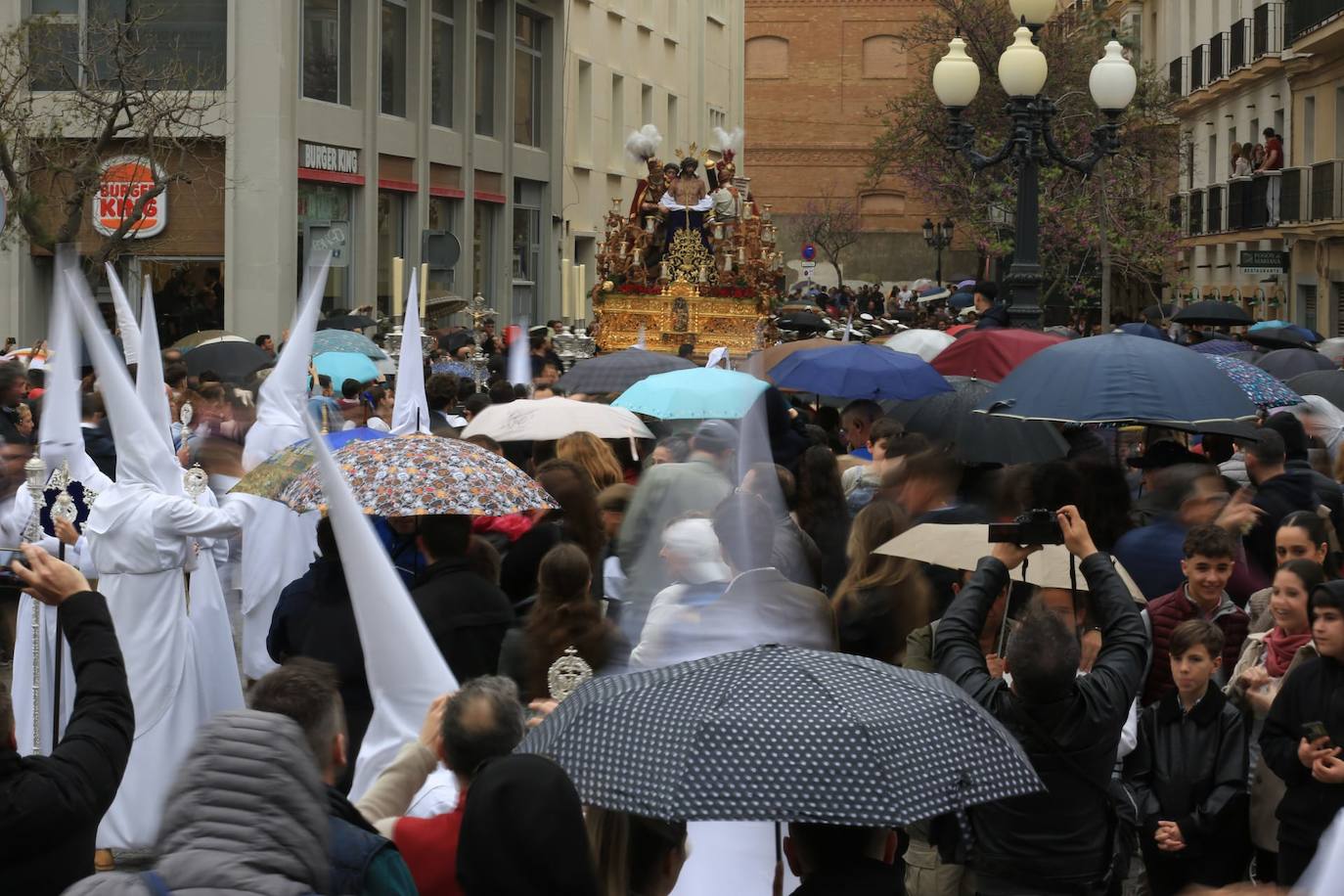 Fotos: El Despojado en el Domingo de Ramos en la Semana Santa de Cádiz 2024