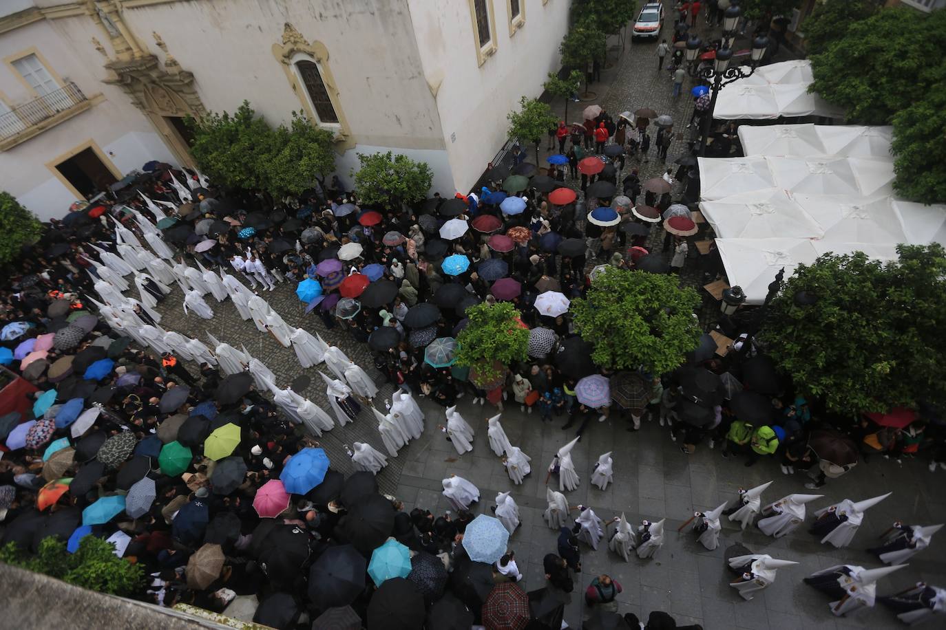 El Nazareno del Amor en el Lunes Santo en la Semana Santa de Cádiz 2024