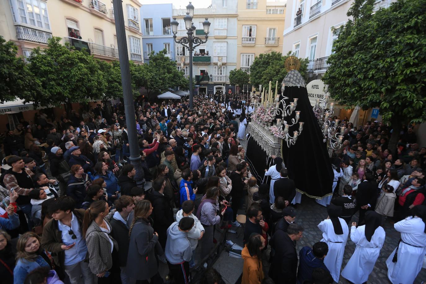 Fotos: El Caído en el Martes Santo de la Semana Santa de Cádiz 2024