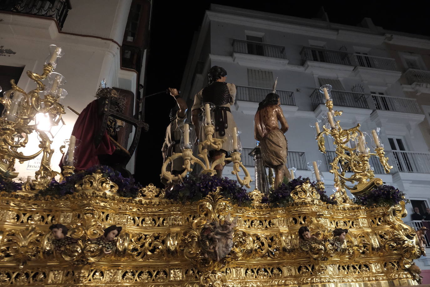 Fotos: Columna en la Semana Santa de Cádiz 2024