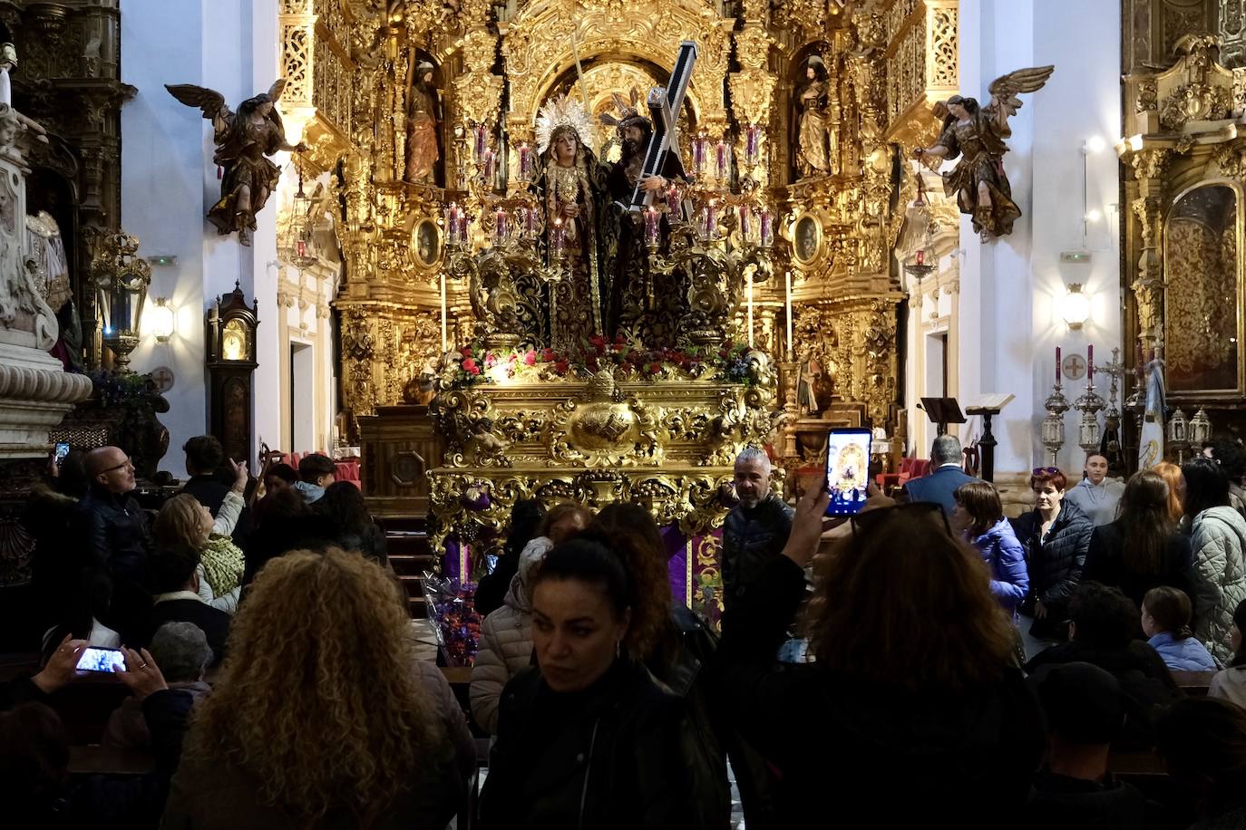 Fotos: Afligidos el Jueves Santo en Cádiz, en la Semana Santa 2024