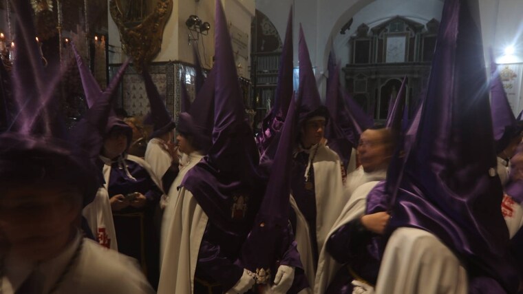 Solo el Nazareno llena en parte el Jueves Santo en Cádiz