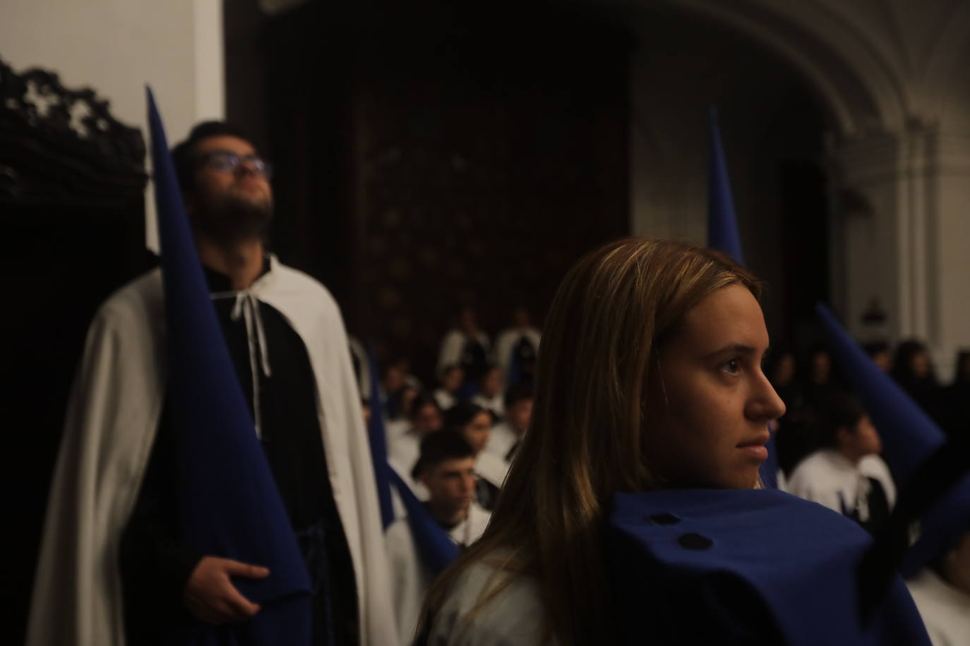 Fotos: Viernes Santo pasado por agua en Cádiz