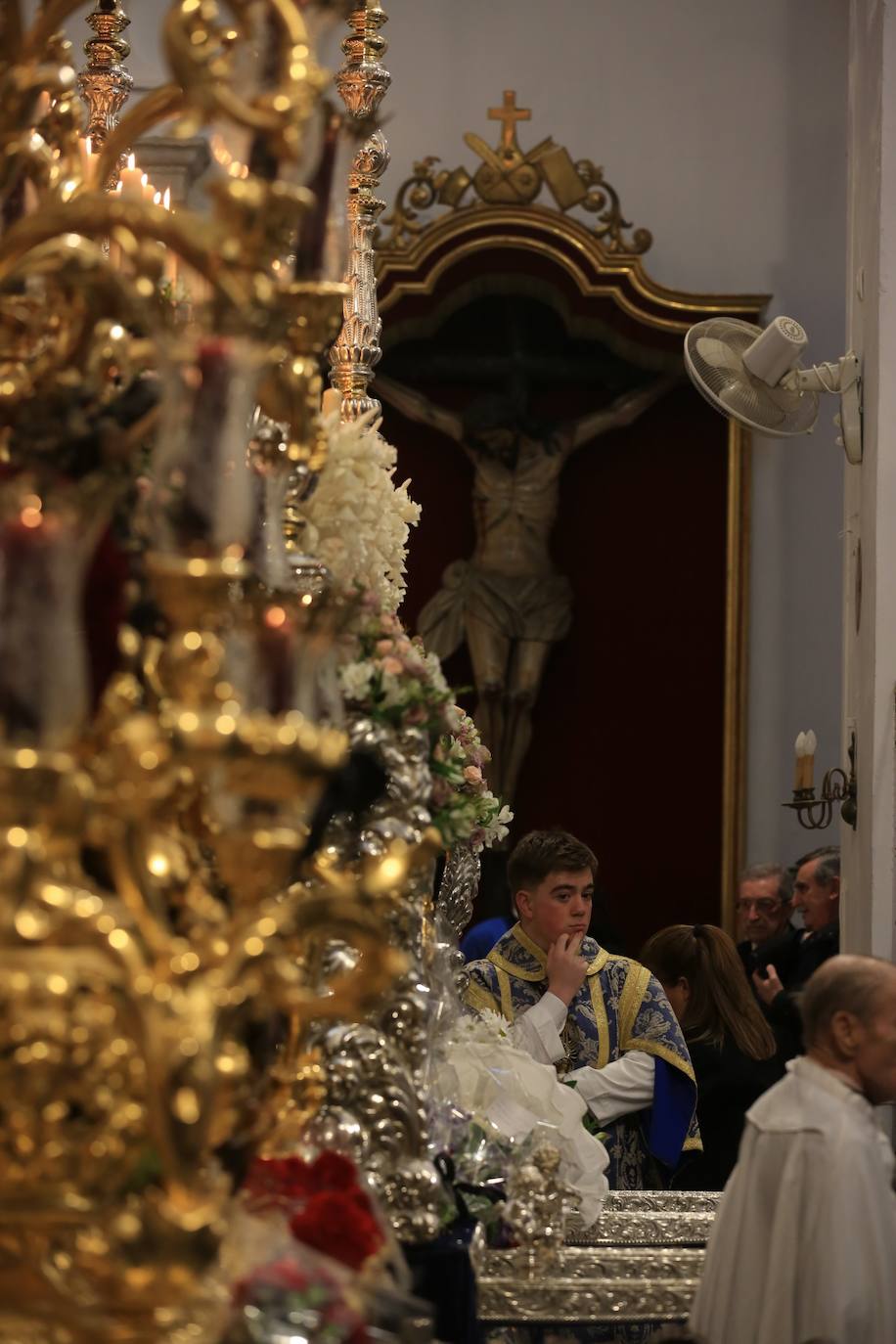 Fotos: Viernes Santo pasado por agua en Cádiz