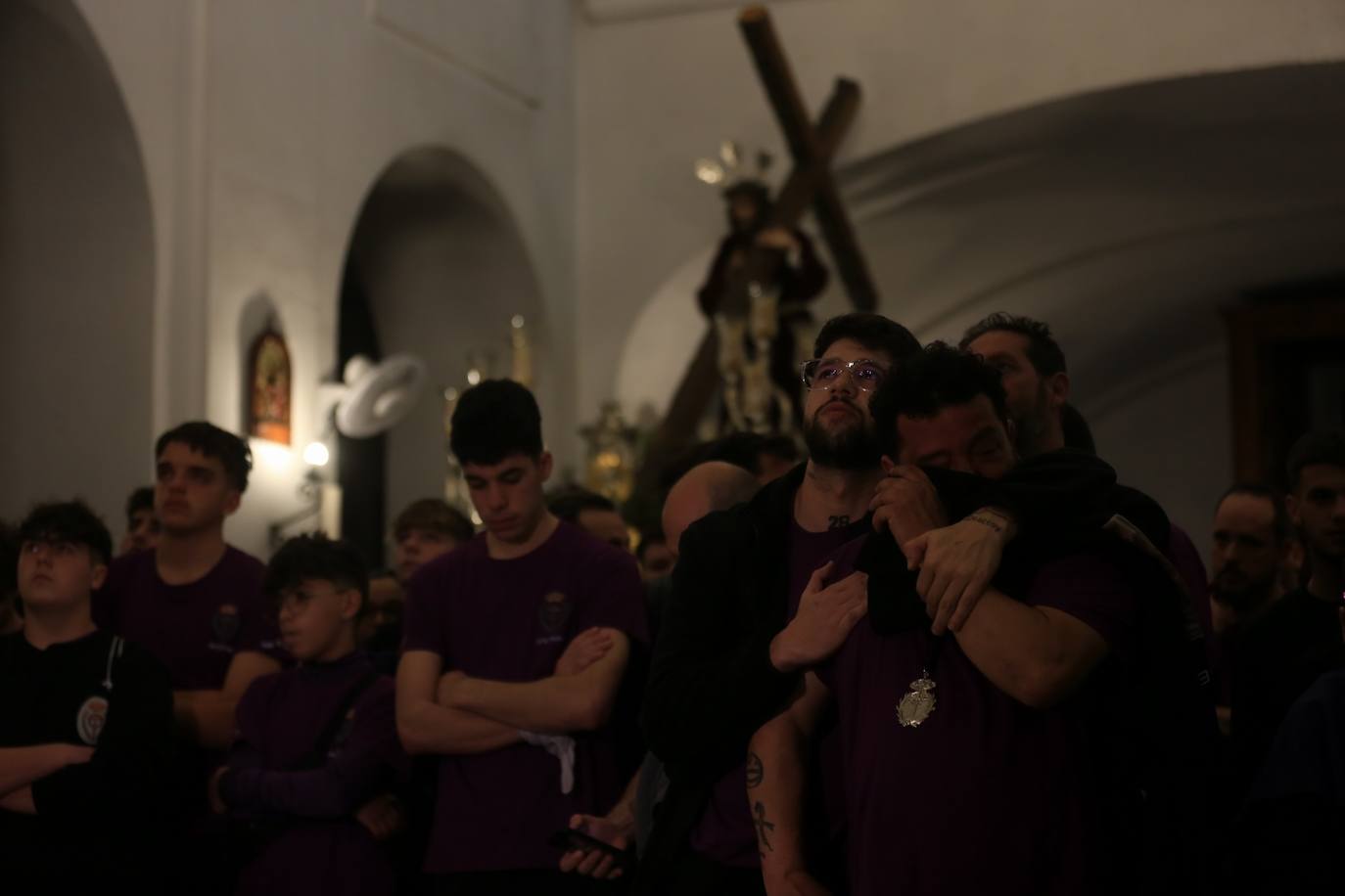 Fotos: Viernes Santo pasado por agua en Cádiz