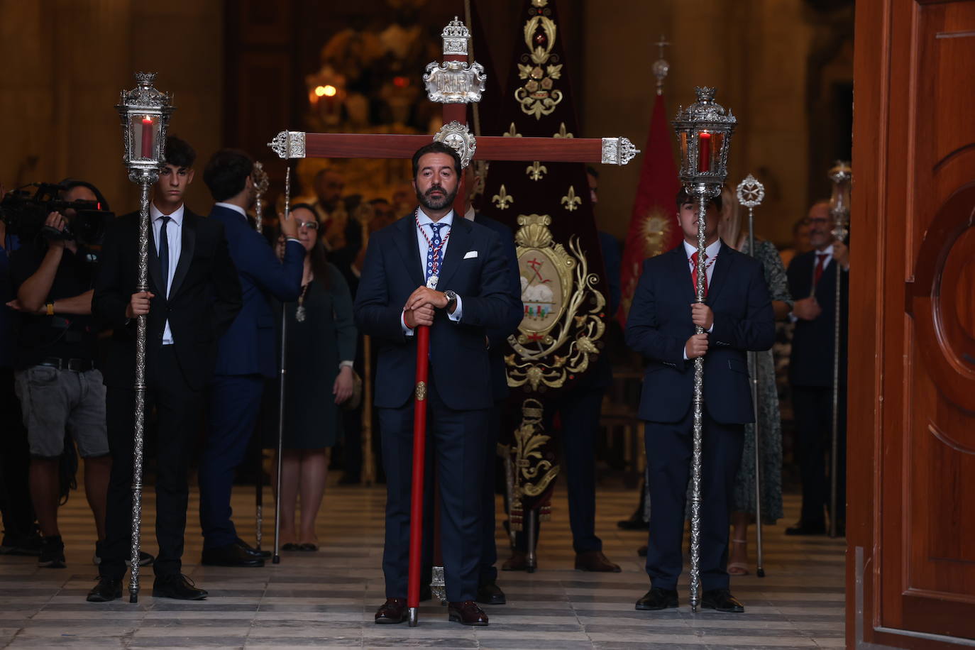 Fotos: Procesión extraordinaria de la Sagrada Cena en Cádiz