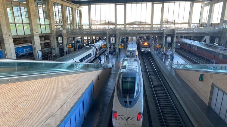 Nueva avería en un tren de Renfe: los usuarios se quedan tirados en la estación de Córdoba