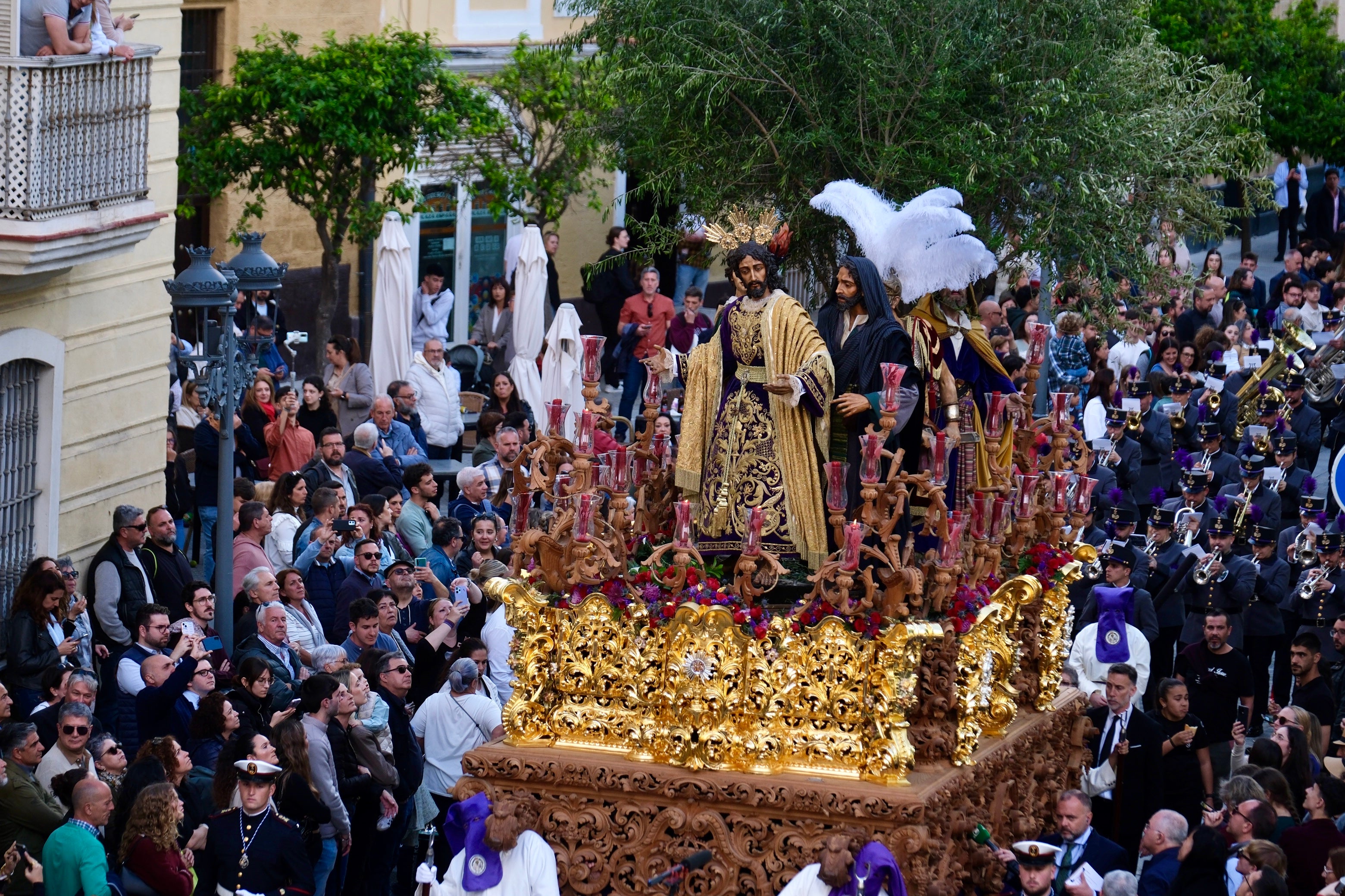 Las imágenes de Prendimiento en la Semana Santa de Cádiz 2025