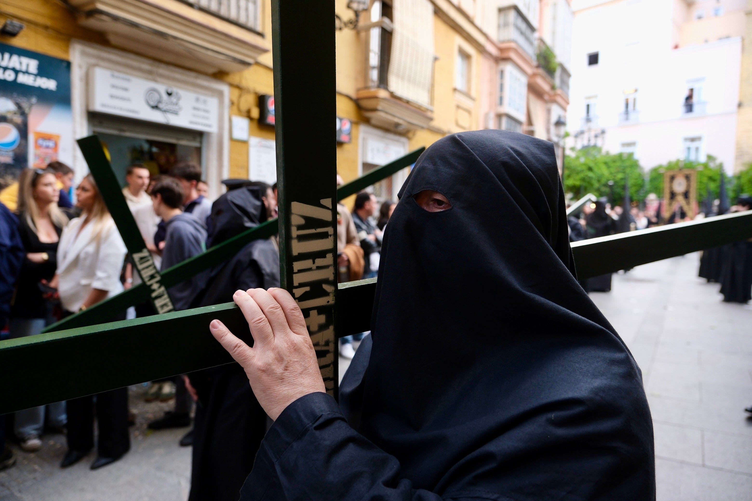 Las imágenes de Vera-Cruz en la Semana Santa de Cádiz 2025