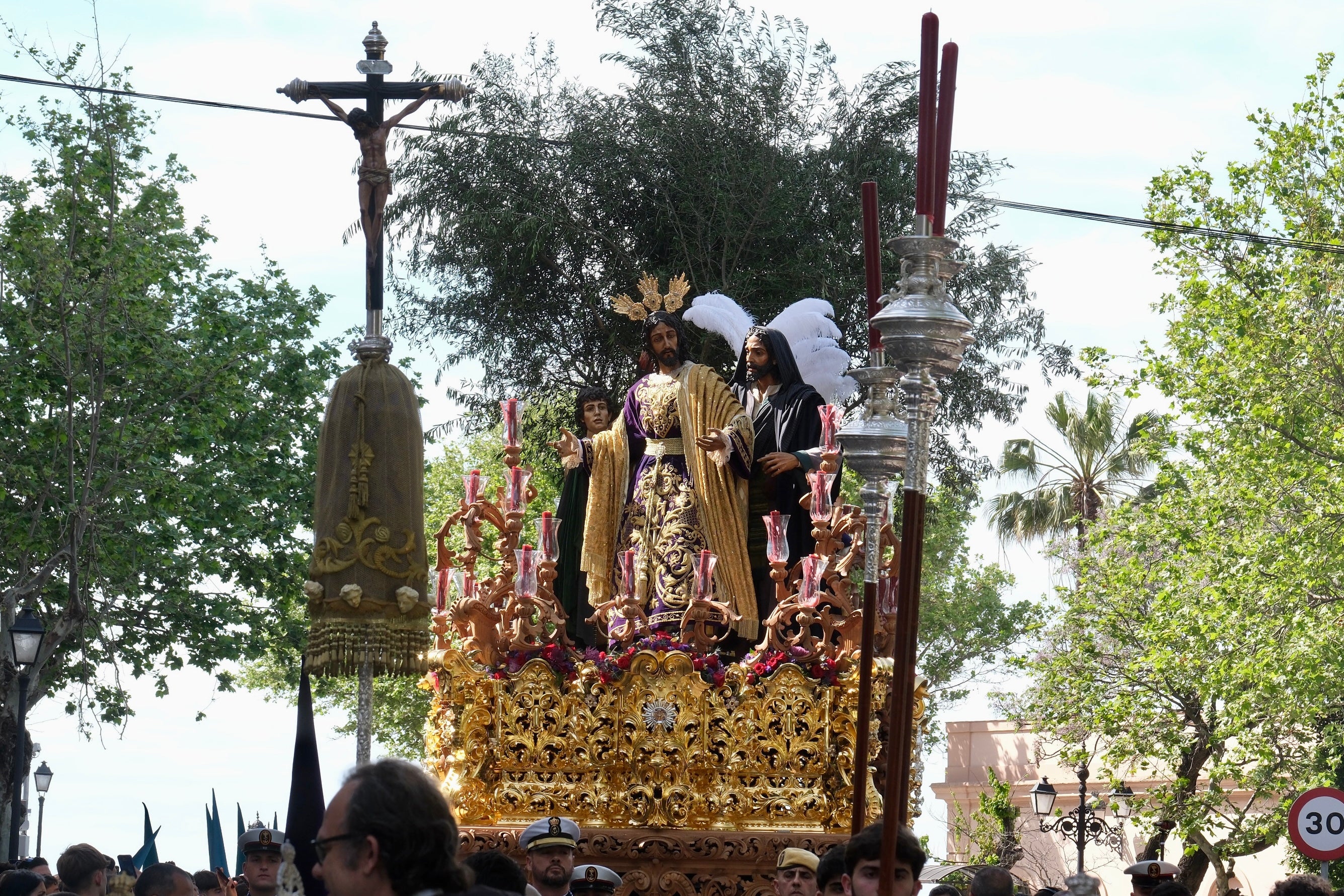 Las imágenes de Prendimiento en la Semana Santa de Cádiz 2025