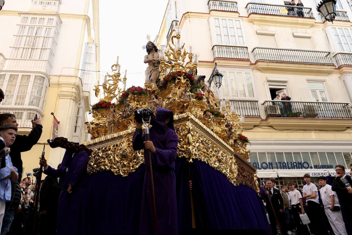 Las imágenes de Columna en la Semana Santa de Cádiz 2025