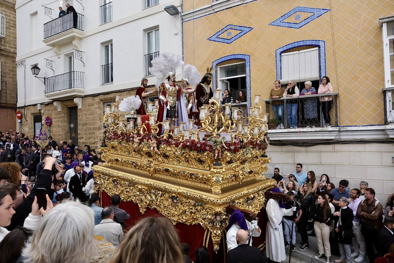 Las imágenes de Cigarreras en la Semana Santa de Cádiz 2025