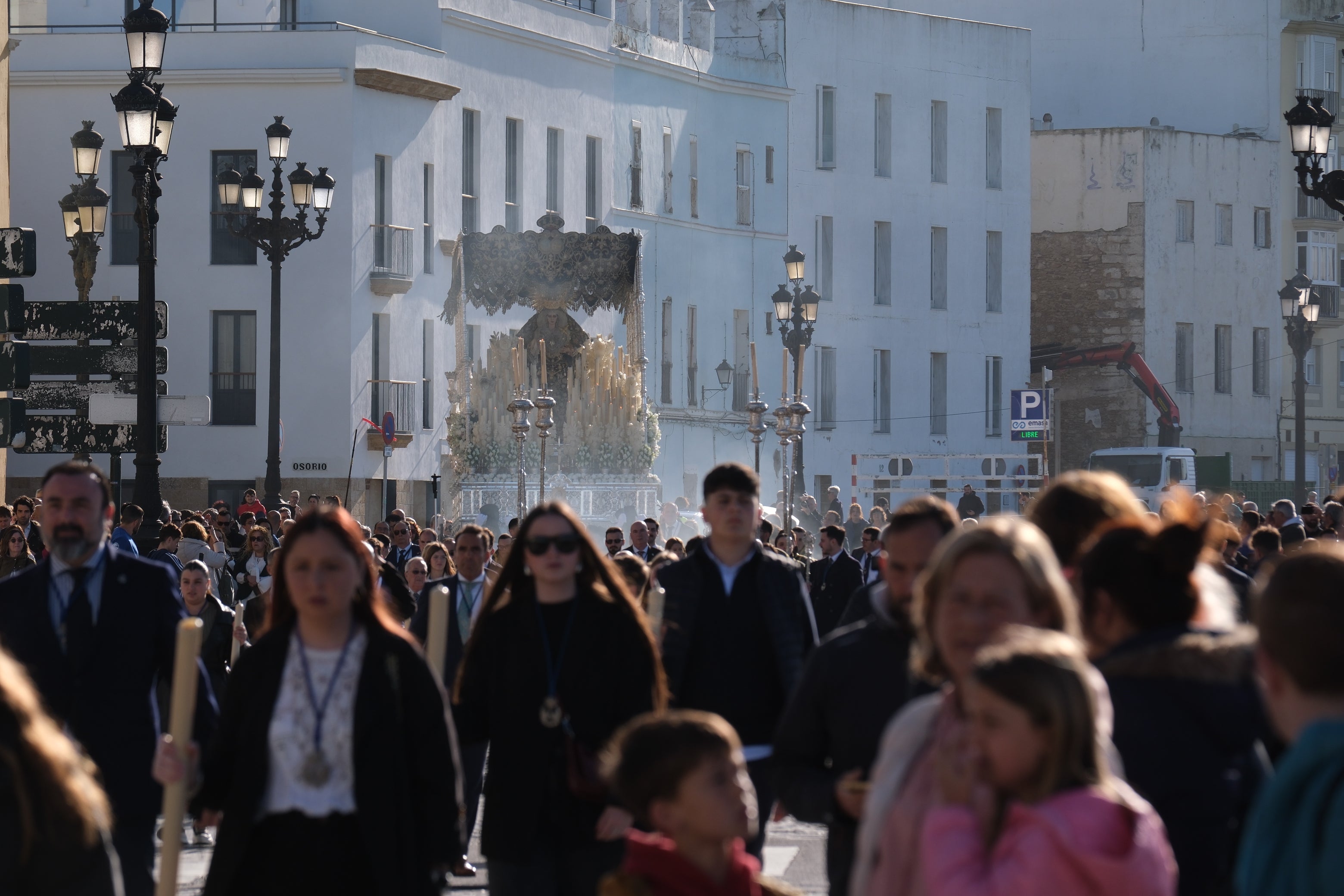 La archicofradía de La Palma regresa al barrio de la Viña