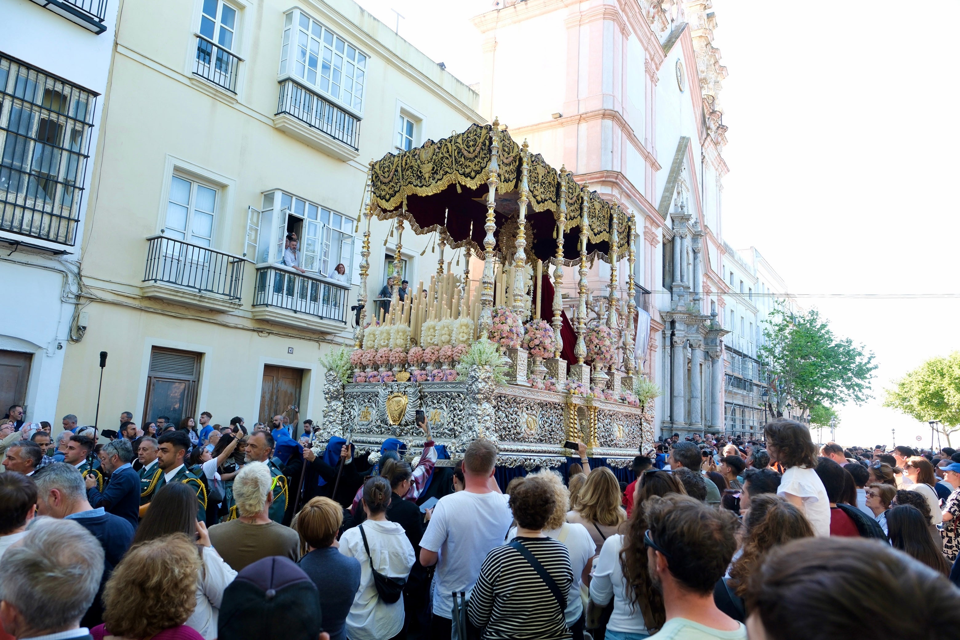 Fotos: Expiración el Viernes Santo en la Semana Santa de Cádiz 2025