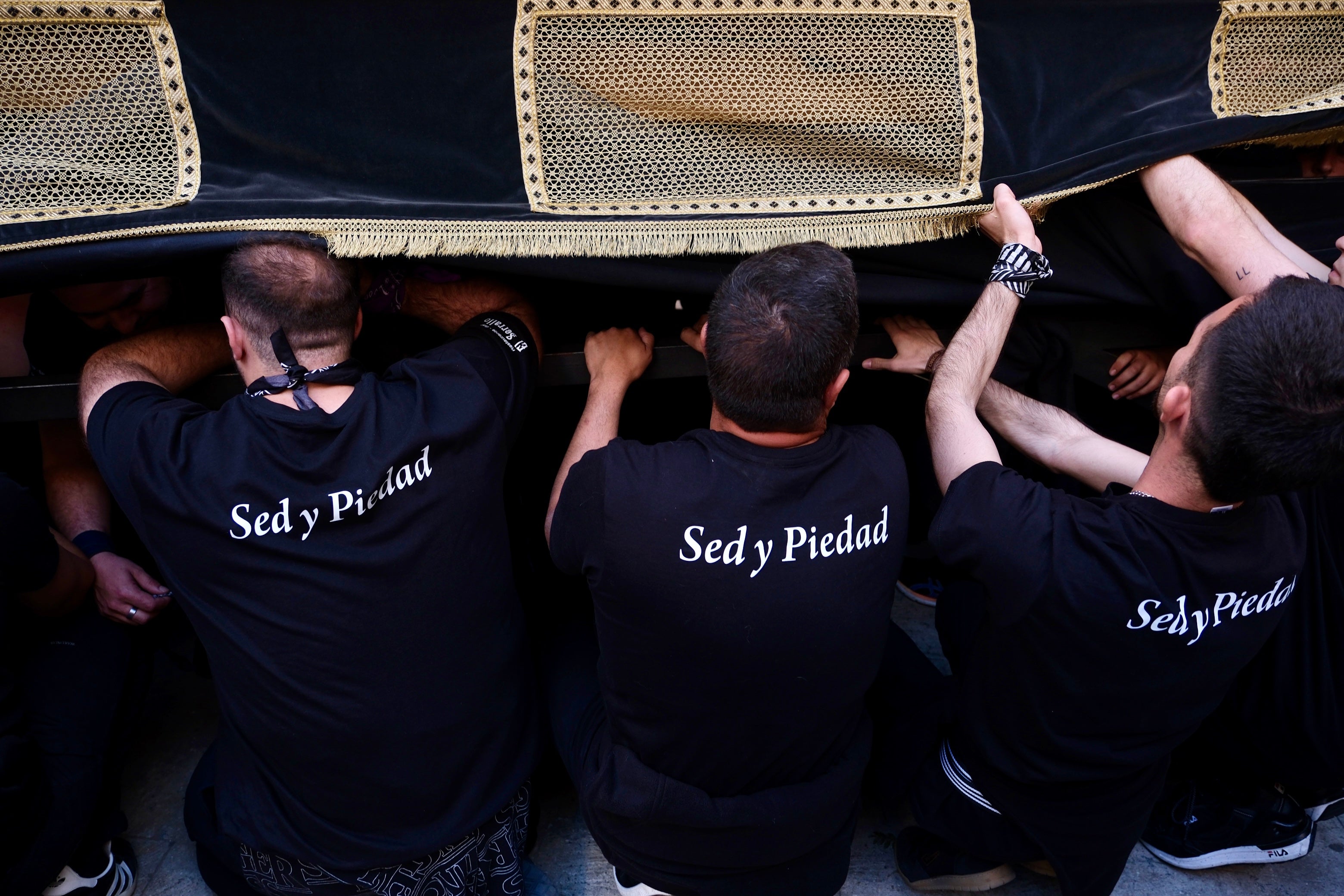 Fotos: La Sed el Viernes Santo en la Semana Santa de Cádiz 2025