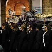 La imagen del Yacente del Santo Entierro se retira del culto para su restauración