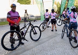 Fotos: Cádiz pedalea unida contra el cáncer en la III edición de la 'Cádiz Bike contra el Cáncer'