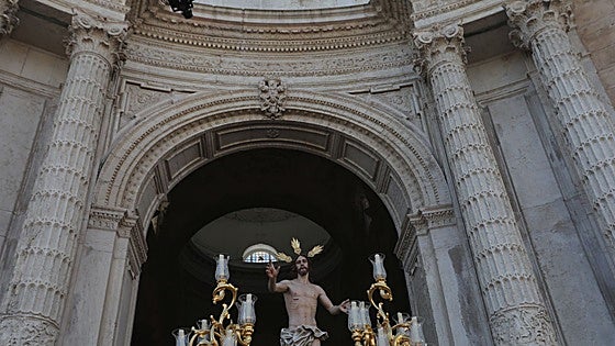 Las imágenes del Resucitado en el Domingo de Resurrección de la Semana Santa de Cádiz 2026