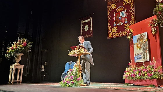 Jesús Montaño dedica a la Virgen María el pregón de las Glorias de Cádiz