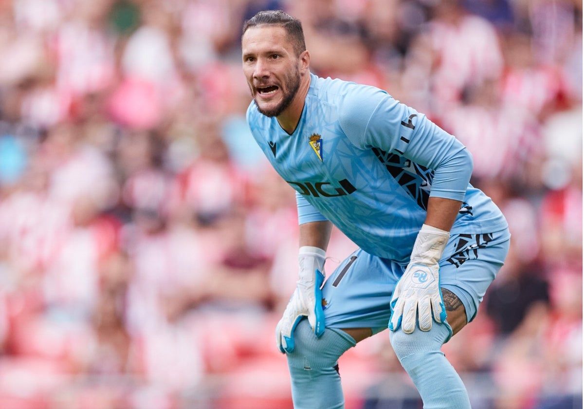 Conan Ledesma, durante el Athletic - Cádiz