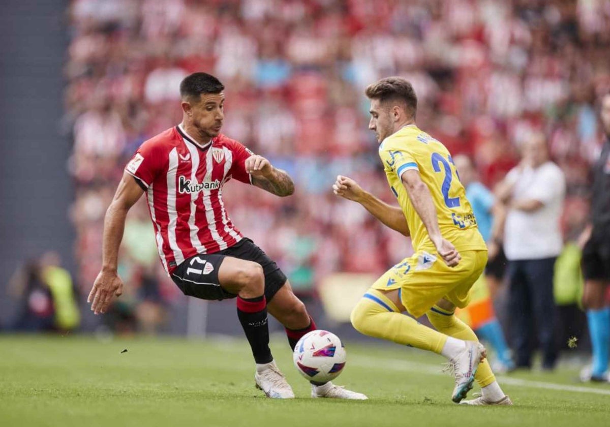 Robert Navarro en el partido ante el Athletic