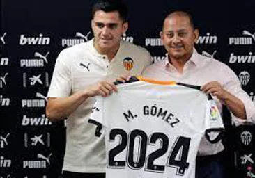 Maxi Gómez vuelve a Mestalla