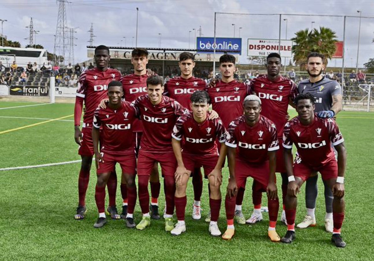 Once titular del Cádiz CF Mirandilla en este último encuentro.