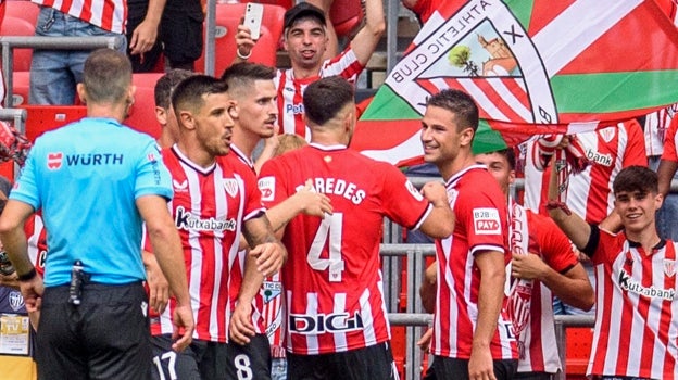 Cuadra Fernández estuvo presente en el Athletic - Cádiz eta temporada.