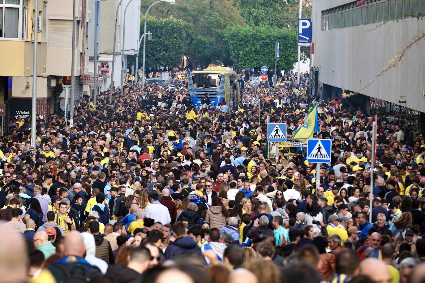 FOTOS: Llegada de Cádiz y Real Madrid al estadio