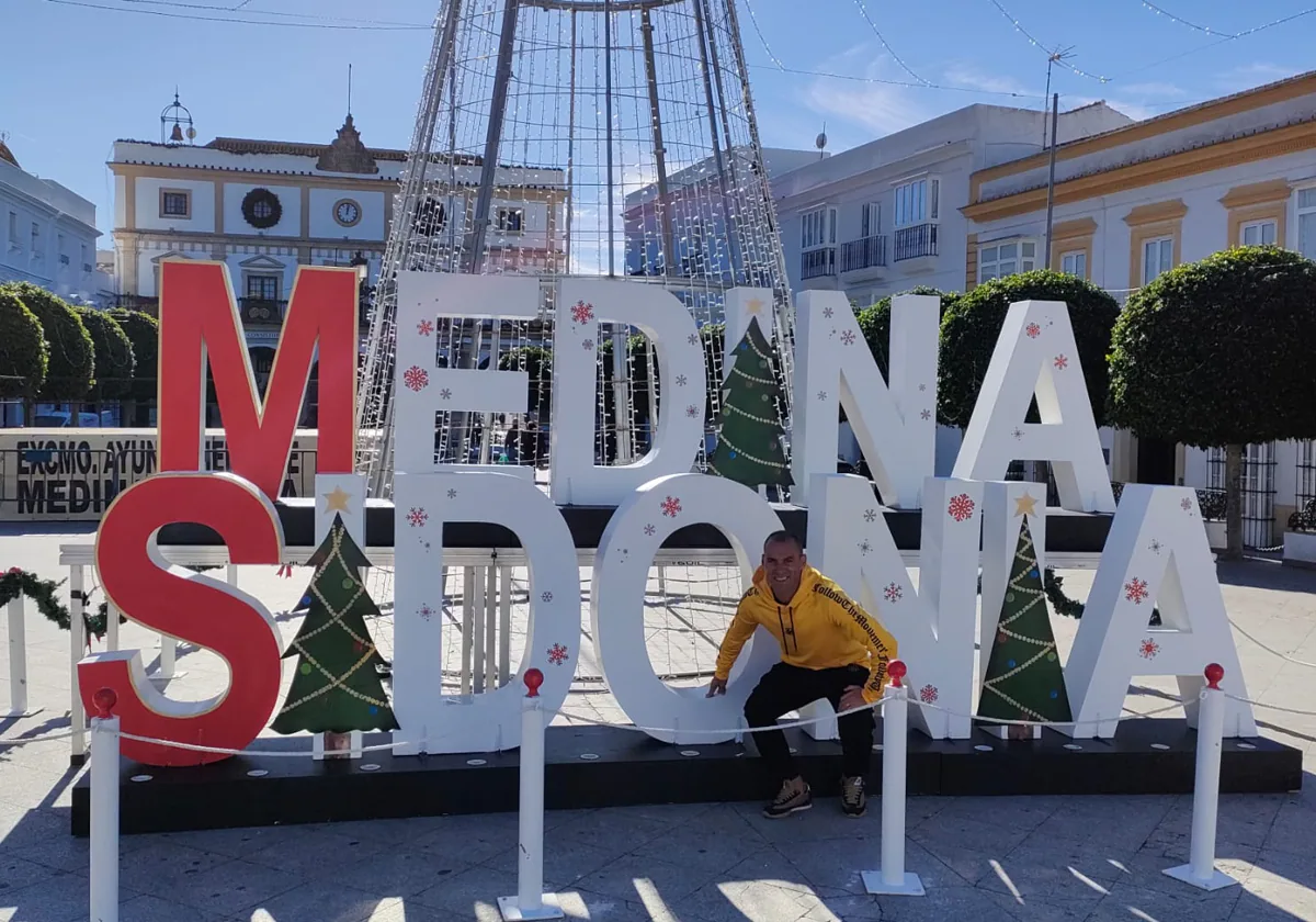 Jonathan Sesma encenderá hoy el alumbrado extraordinario de Navidad en Medina Sidonia.