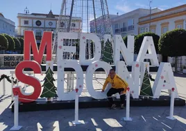 Jonathan Sesma da luz a la Navidad en Medina Sidonia