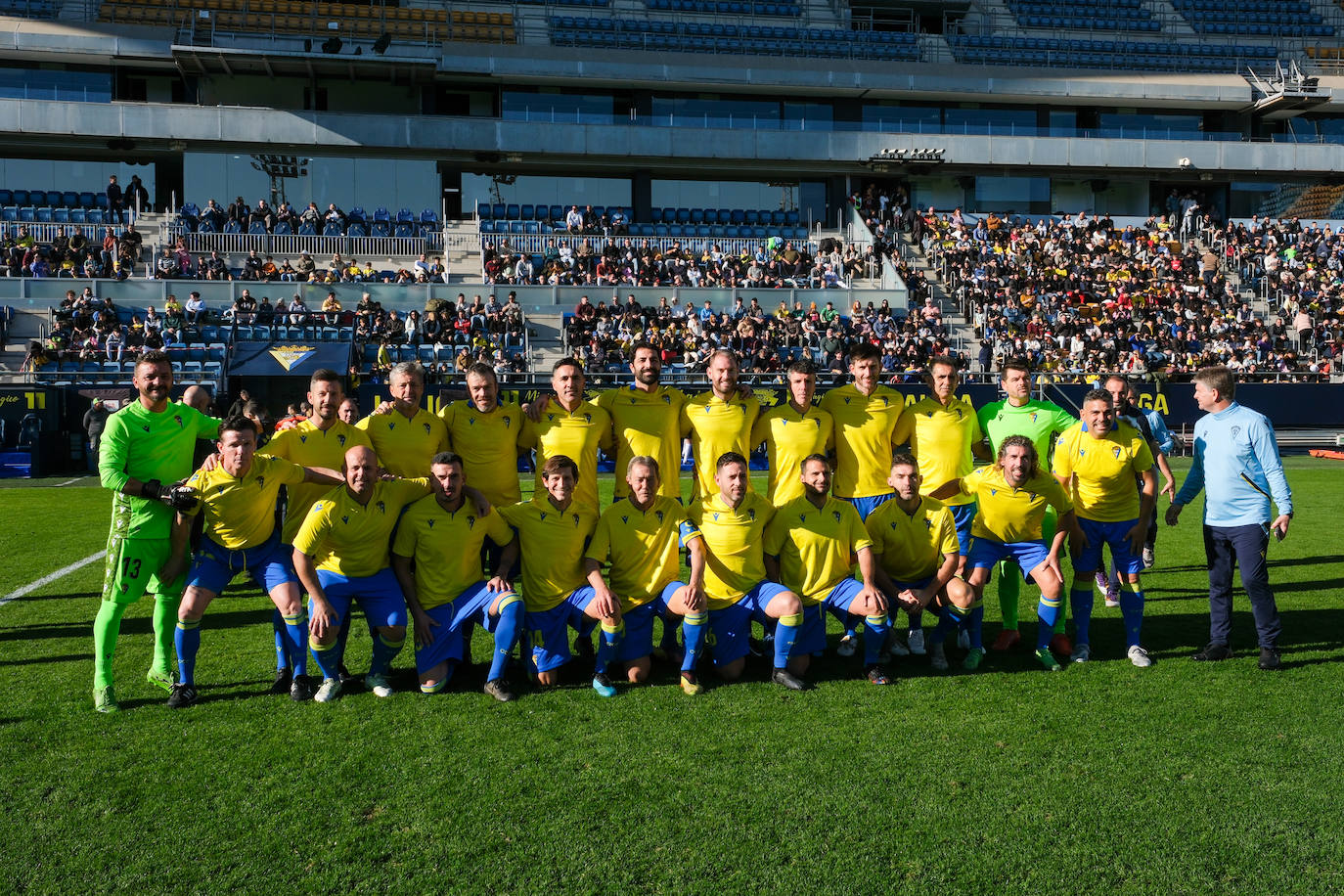 Fotos: Partido solidario Reyes Magos