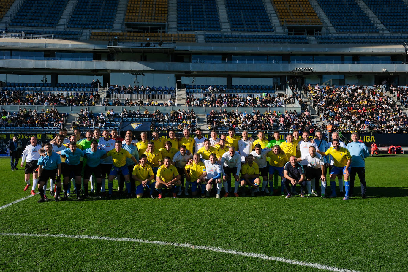 Fotos: Partido solidario Reyes Magos