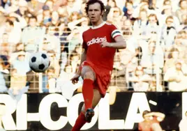 Muere Franz Beckenbauer, otro de los mitos que jugó el Trofeo Carranza