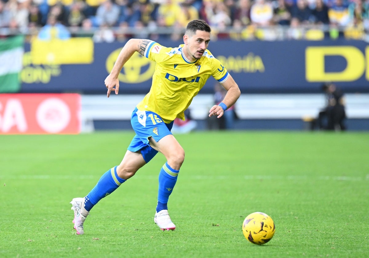 Javi Hernández en el partido ante el Valencia