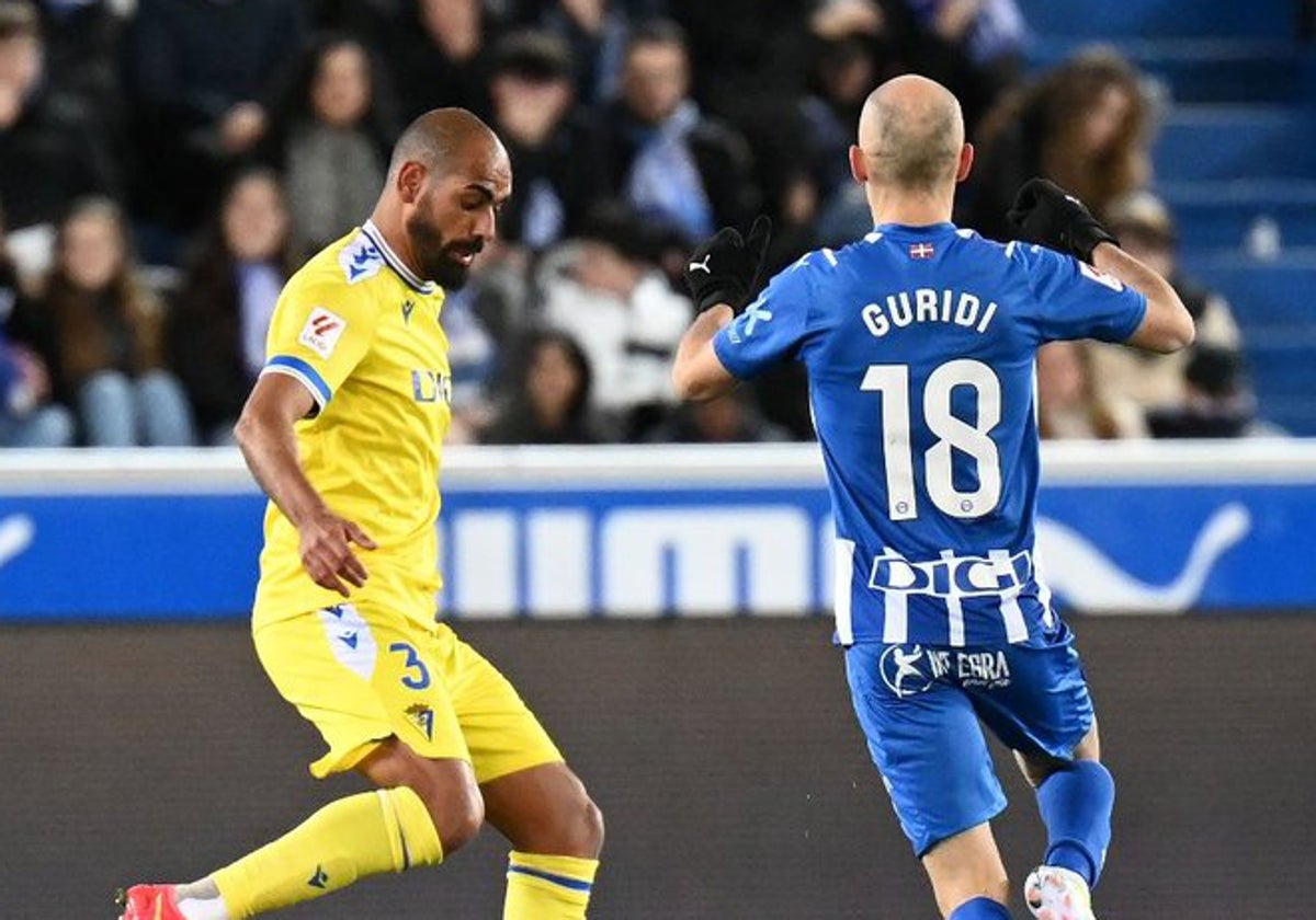 El Cádiz CF sigue en el pozo.