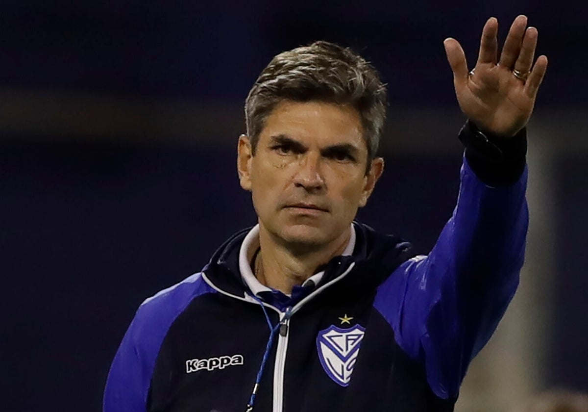 Mauricio Pellegrino durante su etapa en Vélez Sarsfield.