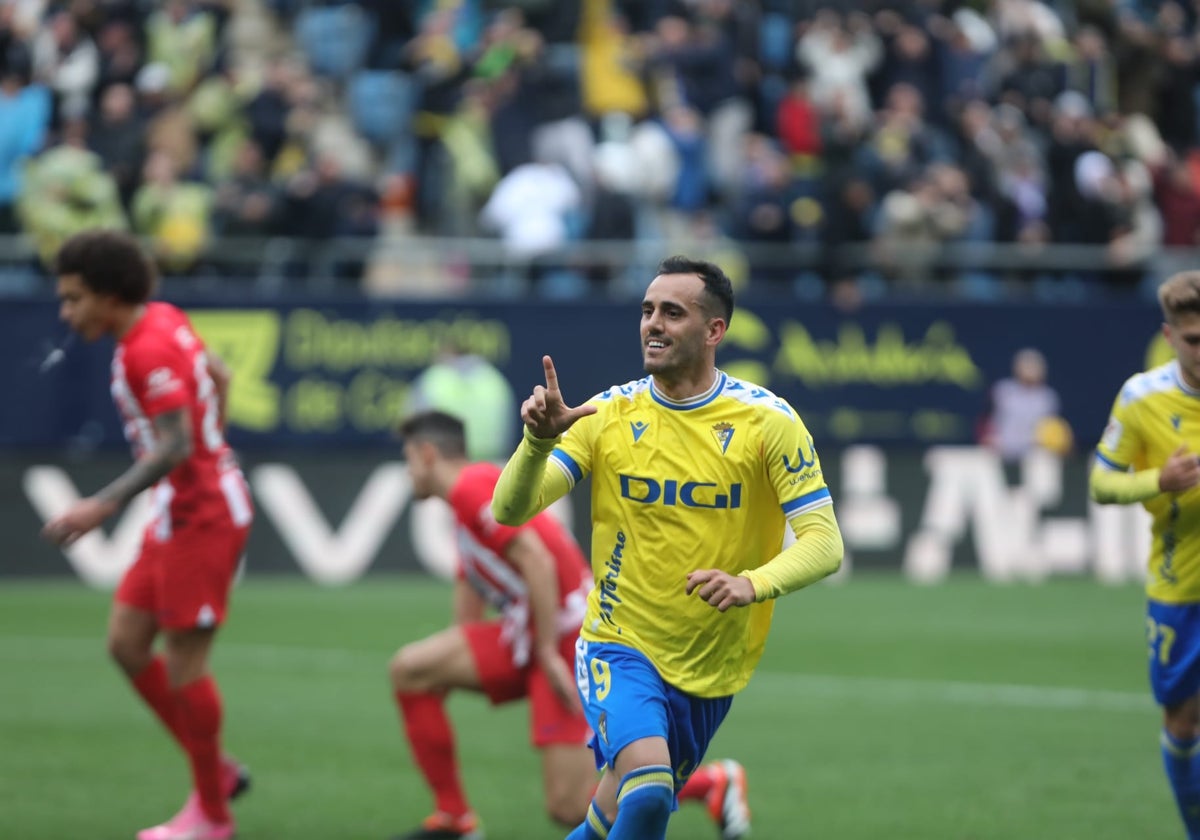 Juanmi celebra el segundo de sus tantos ante el Atlético de Madrid