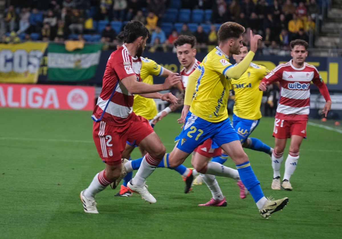 El Cádiz CF ganó al Granada.