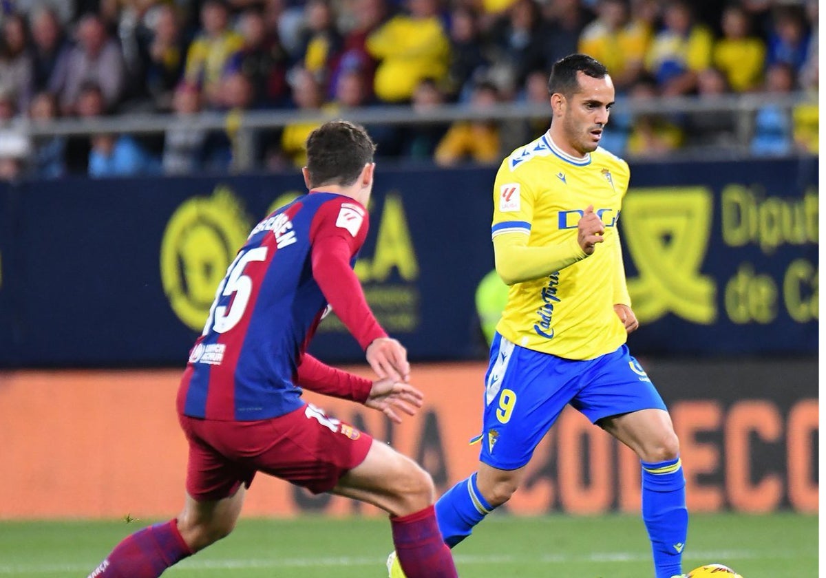 Juanmi en el partido ante el Barcelona