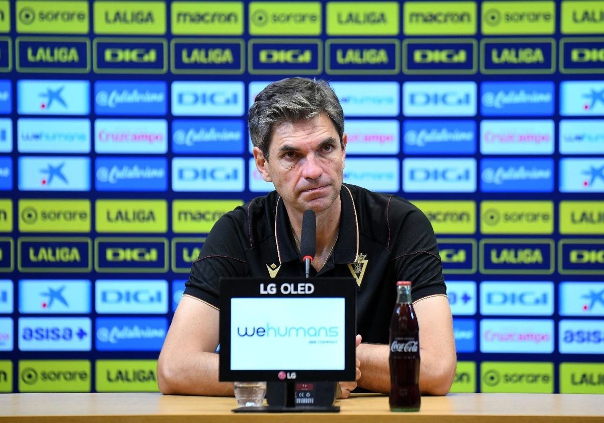 Mauricio Pellegrino, en rueda de prensa