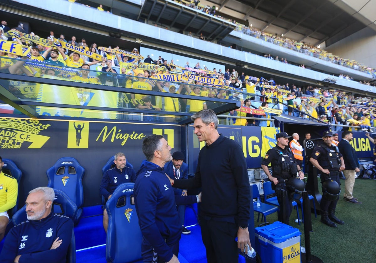 García Pimienta y Pellegrino antes del partido