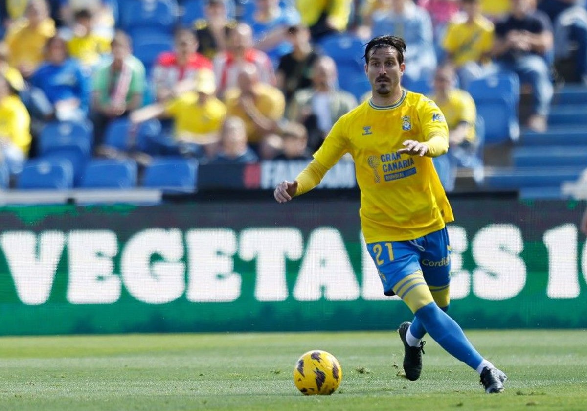 Campaña, centrocampista de la UD Las Palmas.