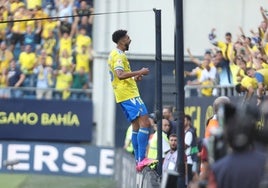 Chris Ramos consigue el XXII Trofeo Camaleón, galardón de una peña del Cádiz CF en Rota